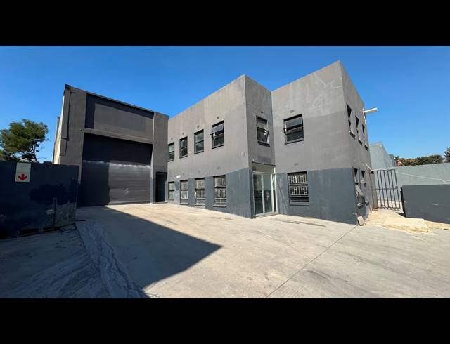 377M² WAREHOUSE TO LET IN WYNBERG